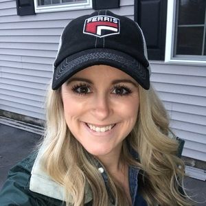 Meet your Posher, Nicole